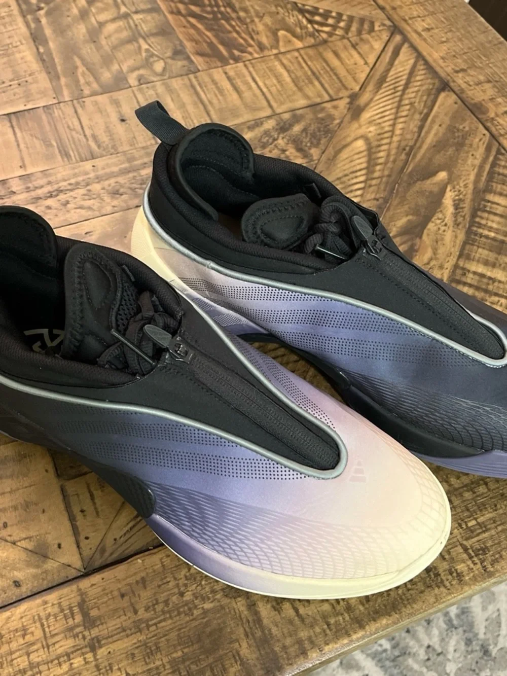 Puma Men’s Gradient Black to Purple Slip-On Sneakers